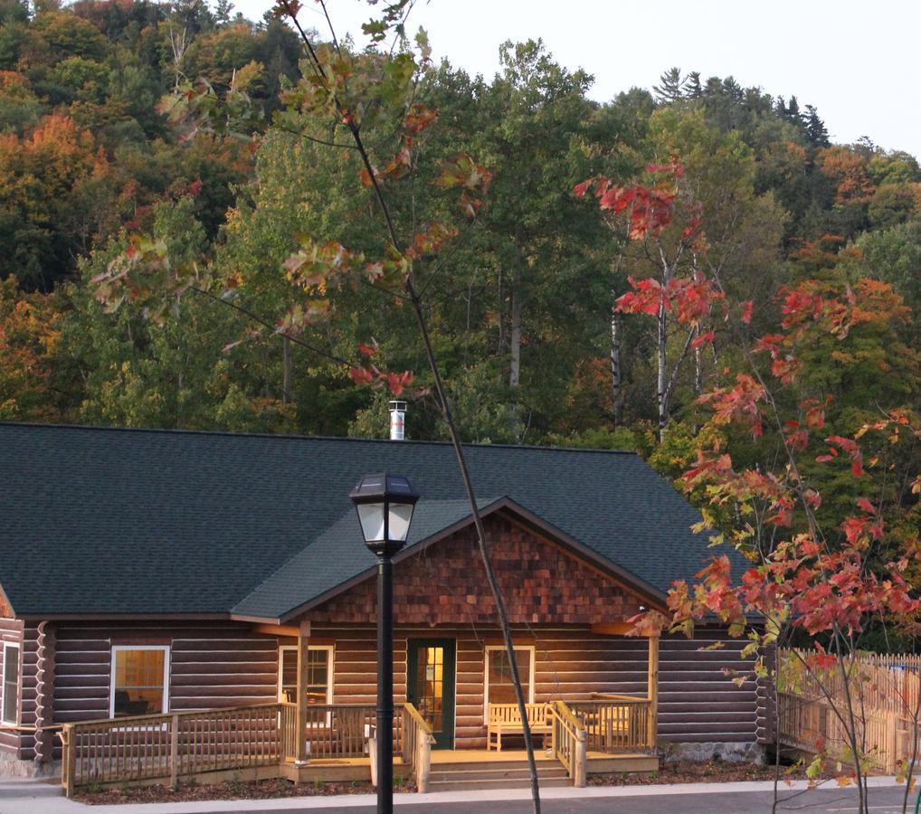 Rippling River Resort マーケット エクステリア 写真
